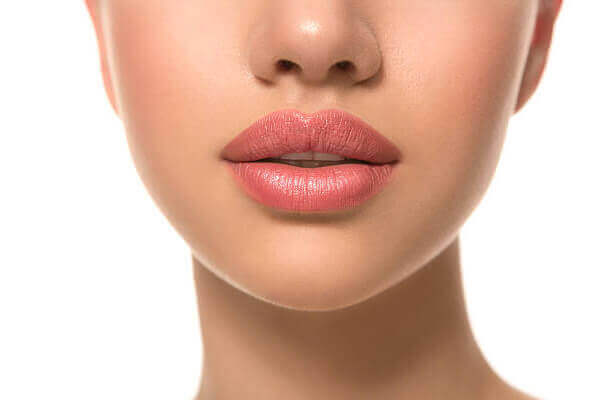 Невероятен ефект от безиглена терапия за уголемяване на устни чрез безиглен хиалурон за устни